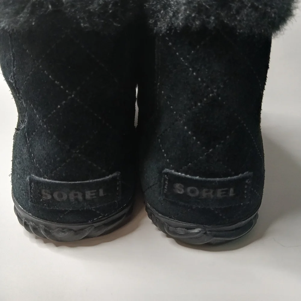 Sorel Women's Black‎ and White Plaid Winter Boots